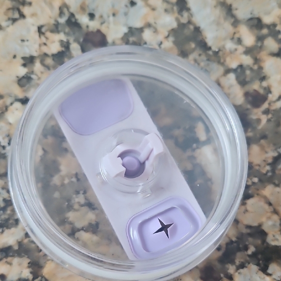 Stanley Purple Thermos for Elegant Dining - Picture 9 of 9